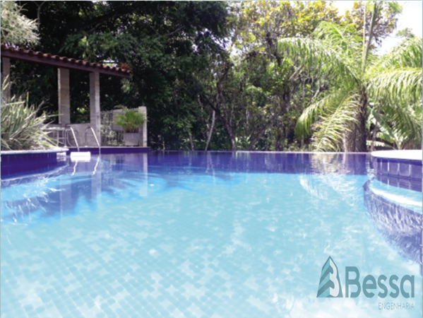 Piscina com borda infinita | Bessa Engenharia